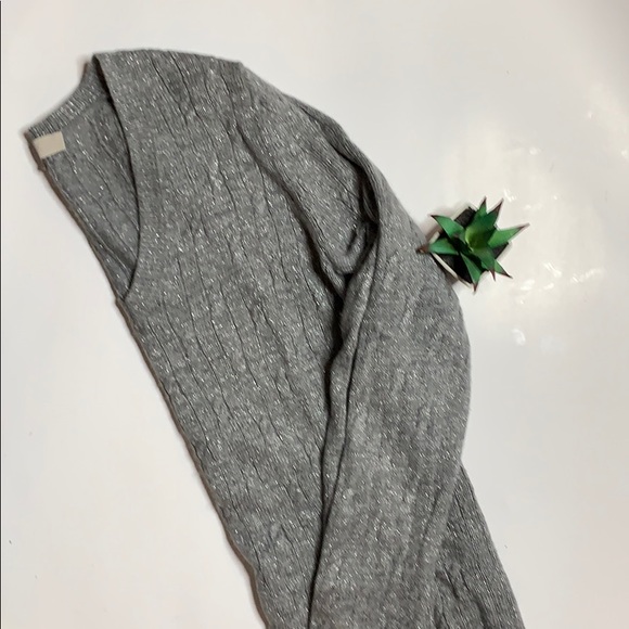 🌵Loft super soft shimmery Vneck sweater - Picture 4 of 5